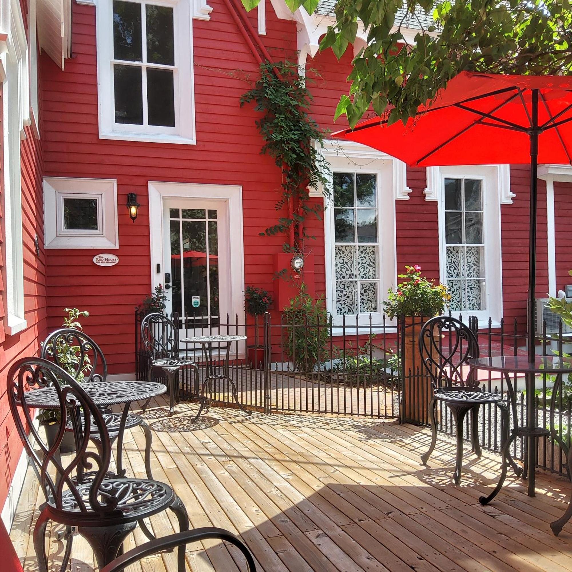 مبيت وإفطار The Red House فريدريكتون المظهر الخارجي الصورة